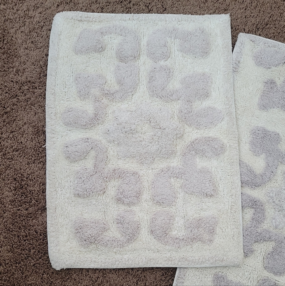 Elegant Gray Bath Mat Set - Picture 3 of 7